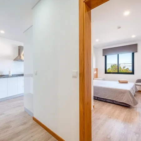 Гостевой дом By Amazing Madeira Паул-ду-Мар