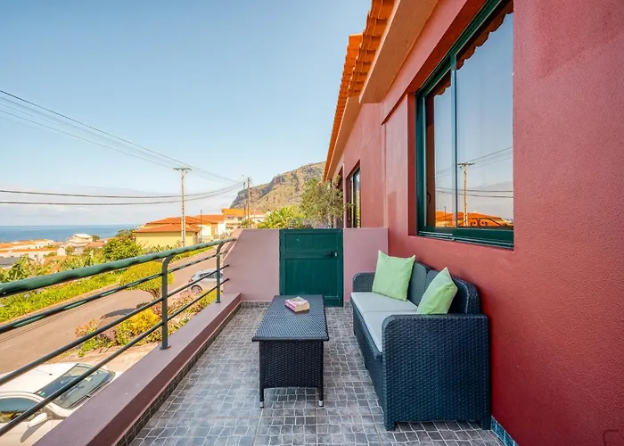 By Amazing Madeira 3* Paul do Mar (Madeira)