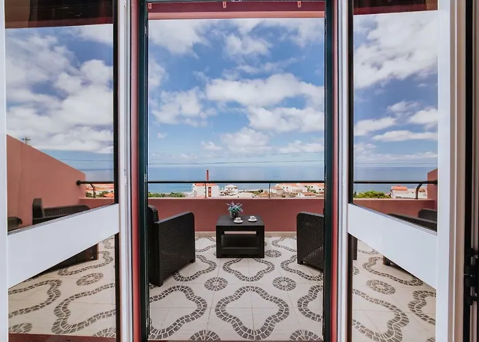 Maison d'hôtes By Amazing Madeira Paul do Mar (Madeira)