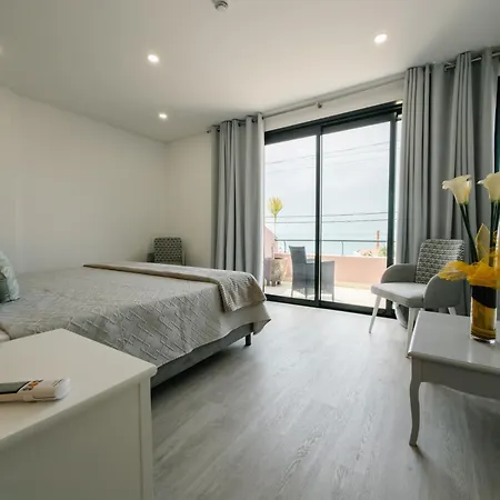 Guest house Villa Amore Accommodation Paul do Mar (Madeira)