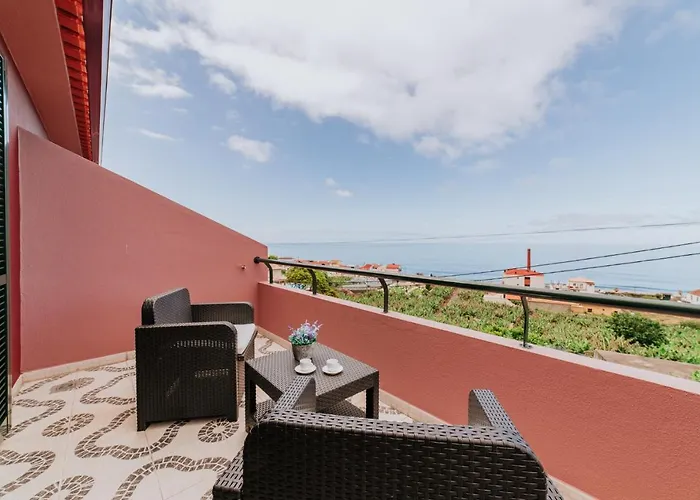 By Amazing Madeira 3* Paul do Mar (Madeira)